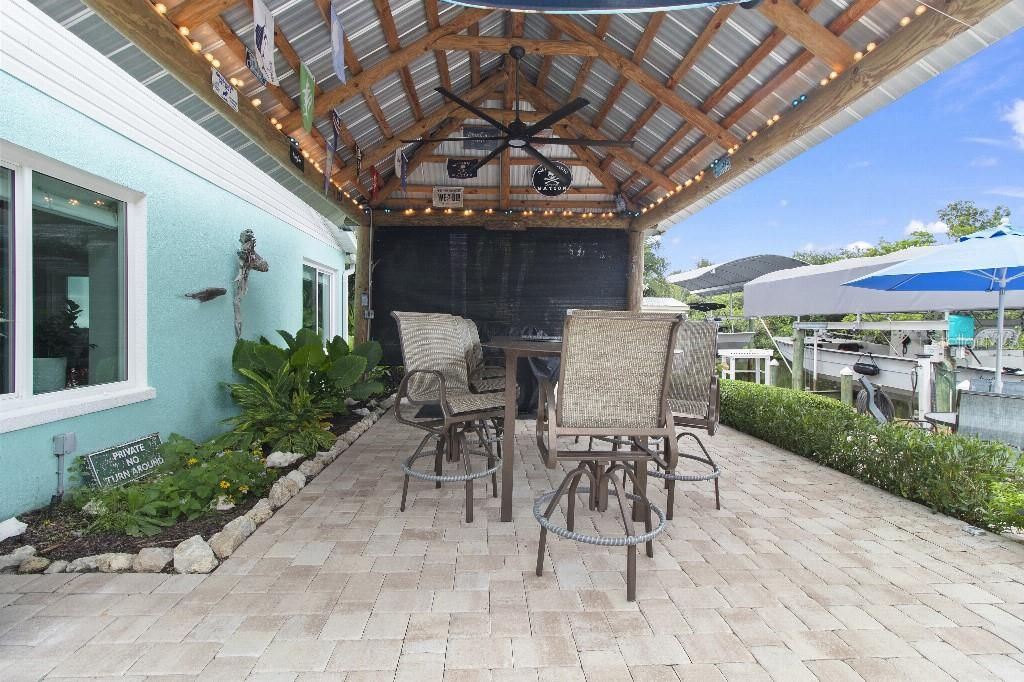 For Sale: $819,000 (3 beds, 2 baths, 2320 Square Feet)