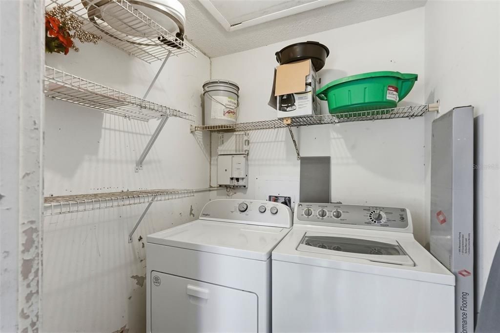 For Rent: $1,400 (2 beds, 1 baths, 800 Square Feet)