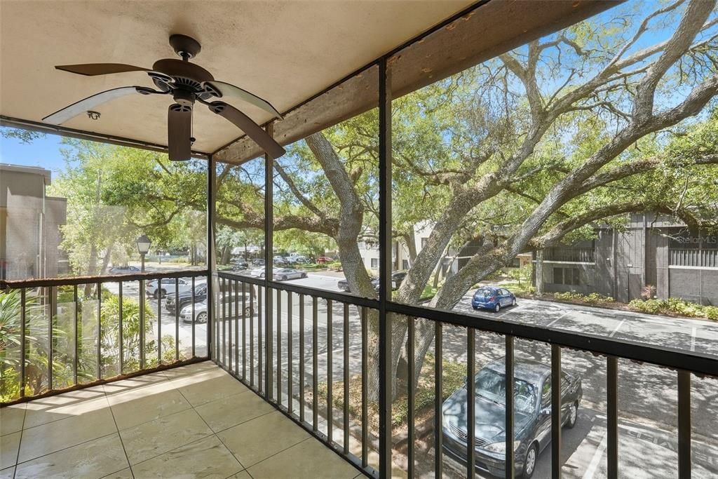 For Rent: $1,400 (2 beds, 1 baths, 800 Square Feet)