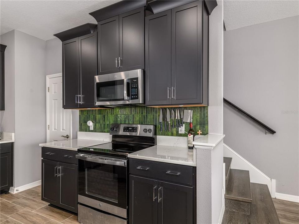 Active With Contract: $2,300 (3 beds, 2 baths, 1700 Square Feet)