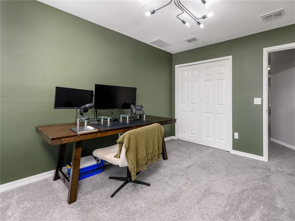 Active With Contract: $2,300 (3 beds, 2 baths, 1700 Square Feet)