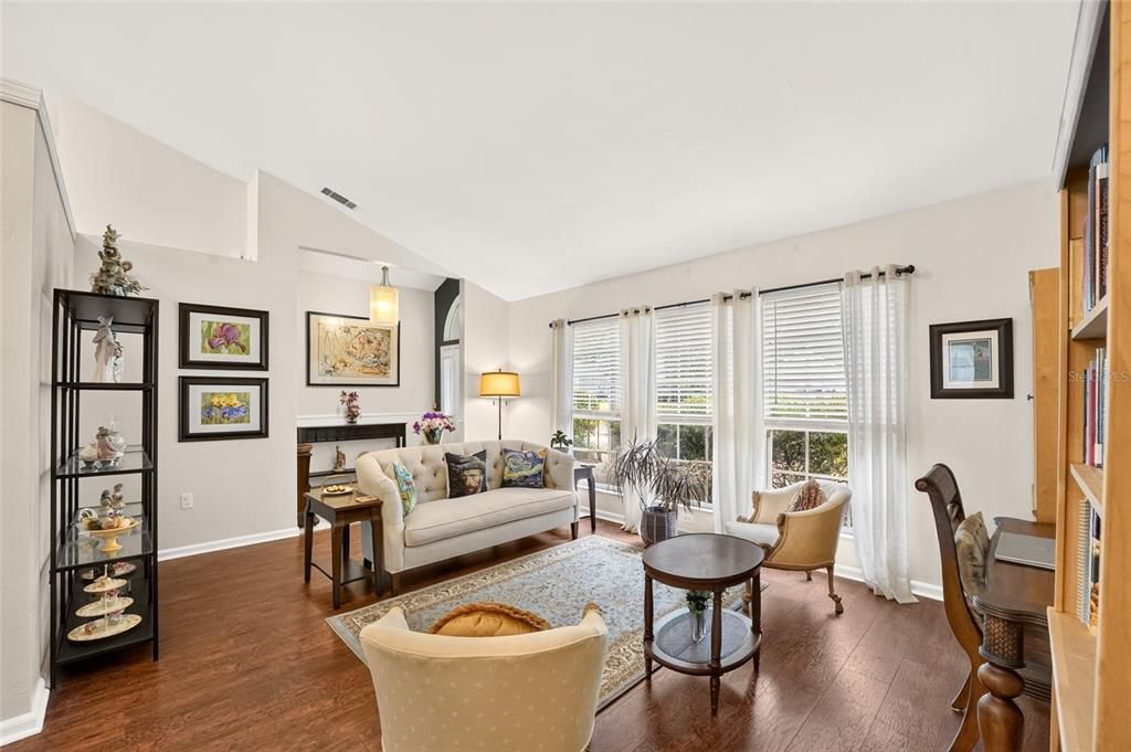 For Sale: $425,000 (3 beds, 2 baths, 1968 Square Feet)