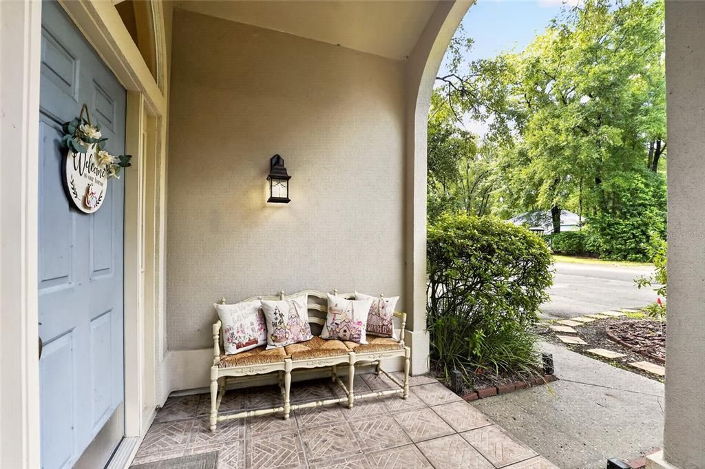 For Sale: $425,000 (3 beds, 2 baths, 1968 Square Feet)
