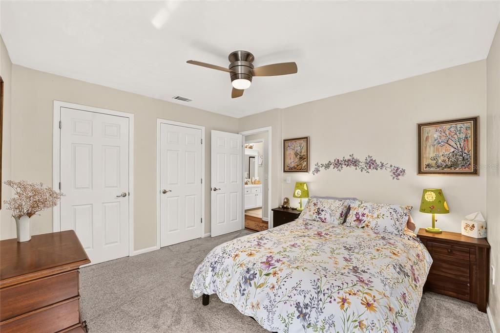 For Sale: $425,000 (3 beds, 2 baths, 1968 Square Feet)