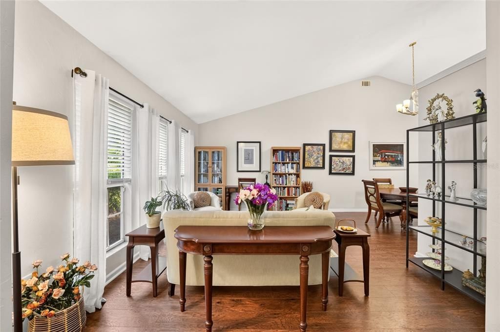 For Sale: $425,000 (3 beds, 2 baths, 1968 Square Feet)