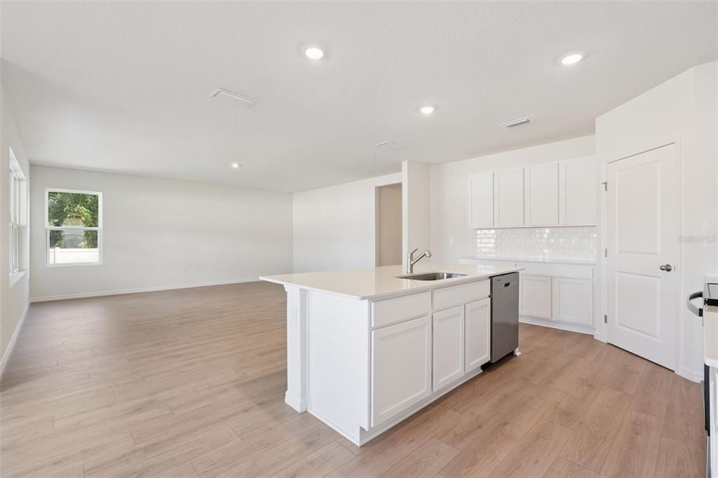 For Sale: $411,990 (4 beds, 3 baths, 2336 Square Feet)
