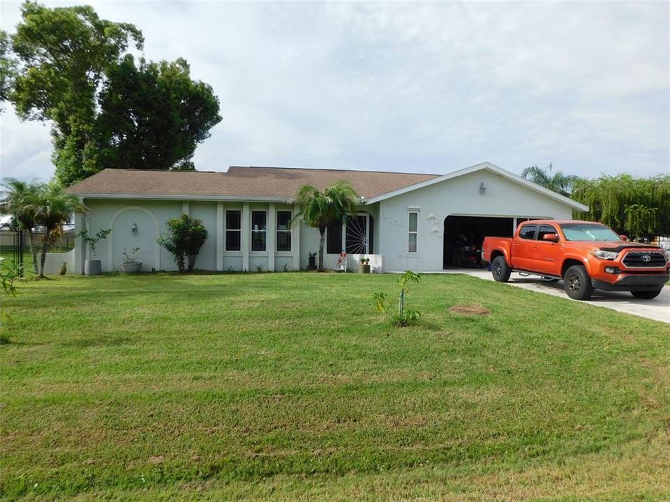 For Sale: $309,000 (2 beds, 2 baths, 1504 Square Feet)