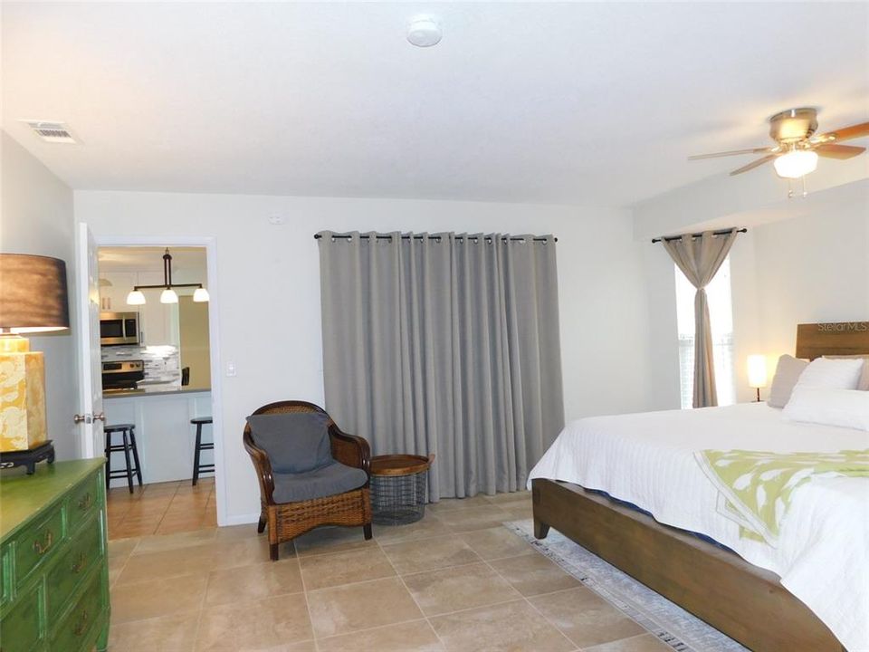 For Sale: $309,000 (2 beds, 2 baths, 1504 Square Feet)