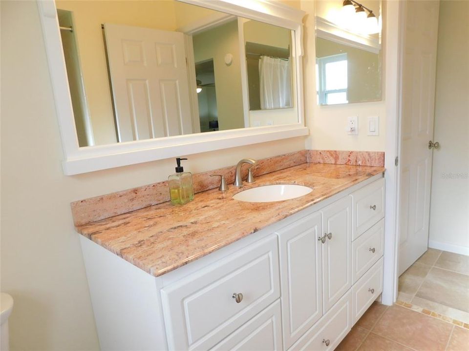 For Sale: $309,000 (2 beds, 2 baths, 1504 Square Feet)