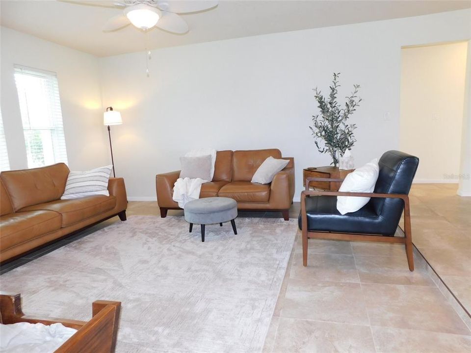 For Sale: $309,000 (2 beds, 2 baths, 1504 Square Feet)