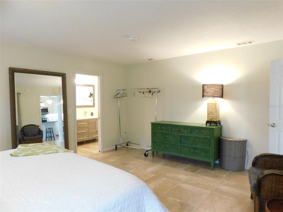 For Sale: $309,000 (2 beds, 2 baths, 1504 Square Feet)