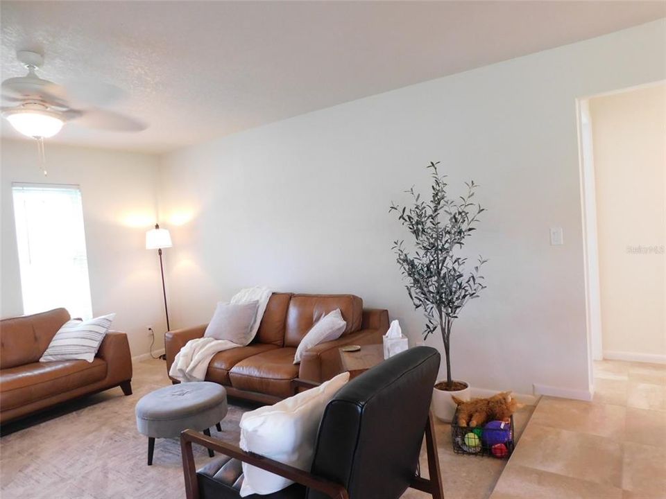 For Sale: $309,000 (2 beds, 2 baths, 1504 Square Feet)