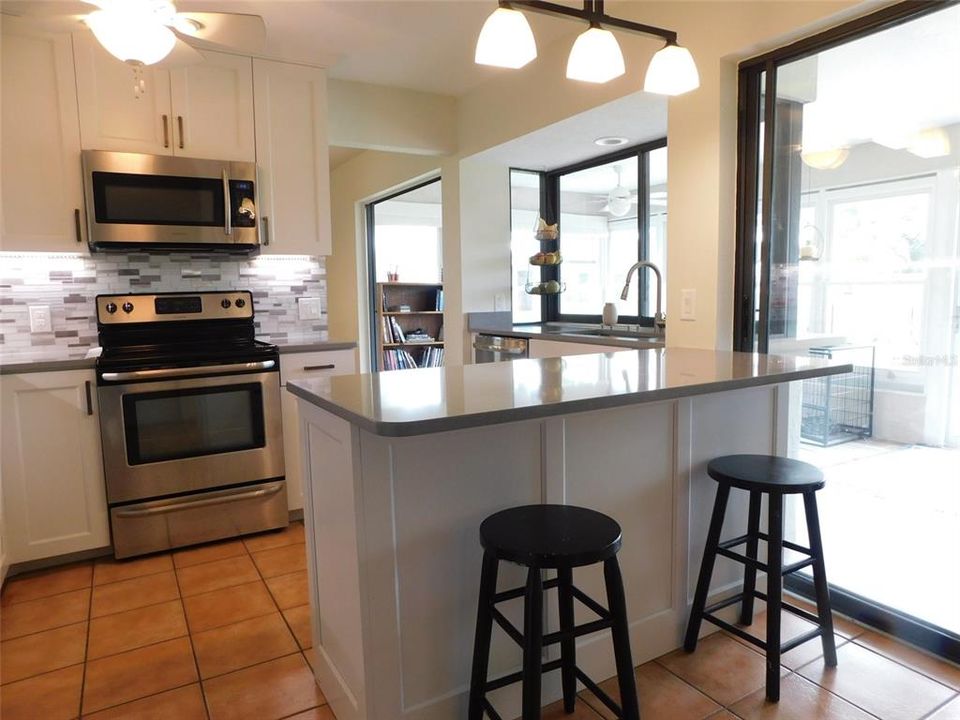 For Sale: $309,000 (2 beds, 2 baths, 1504 Square Feet)