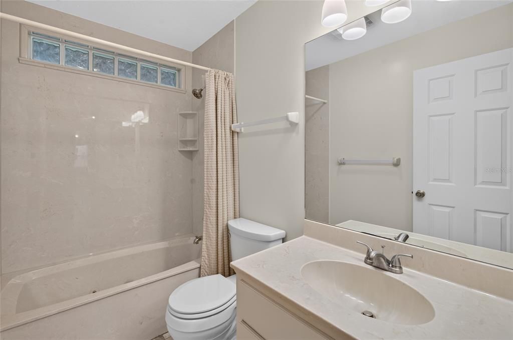 En Venta: $219,900 (3 camas, 2 baños, 1450 Pies cuadrados)
