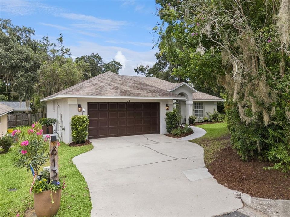 For Sale: $375,000 (2 beds, 2 baths, 1514 Square Feet)