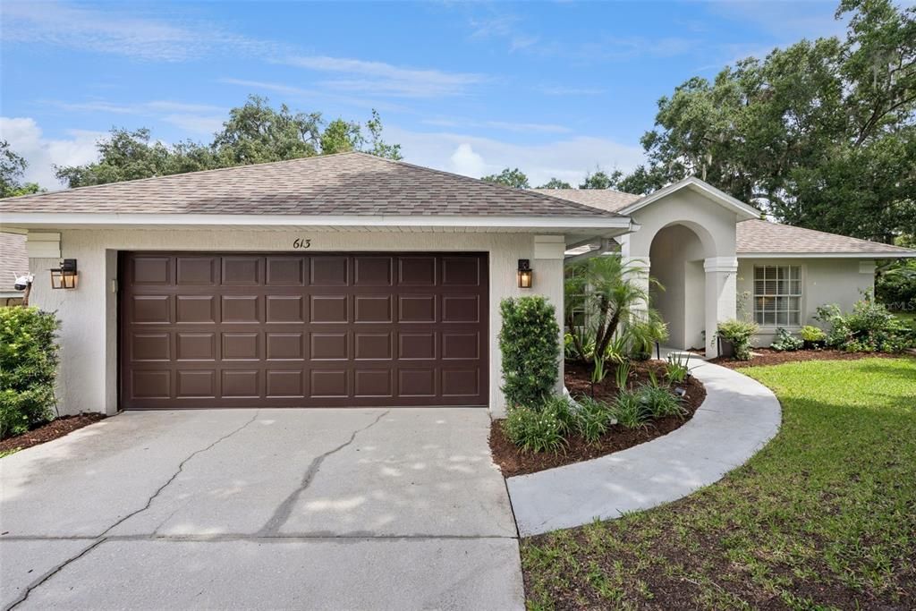 For Sale: $375,000 (2 beds, 2 baths, 1514 Square Feet)