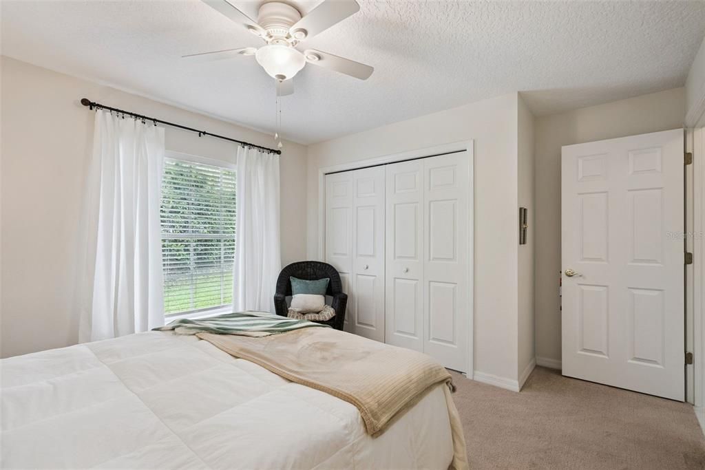 For Sale: $375,000 (2 beds, 2 baths, 1514 Square Feet)