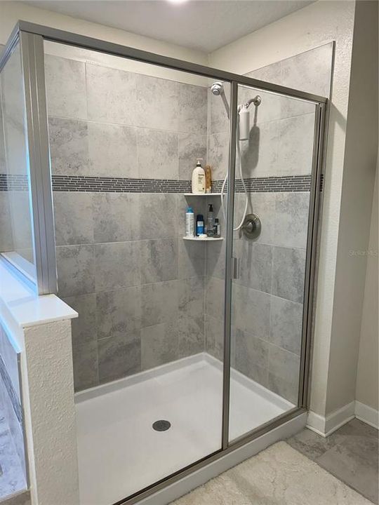 For Sale: $499,000 (4 beds, 3 baths, 2644 Square Feet)