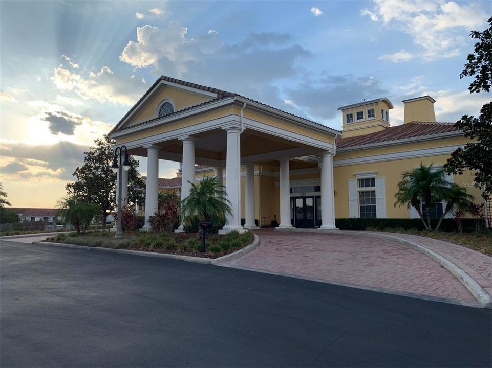 For Sale: $499,000 (4 beds, 3 baths, 2644 Square Feet)