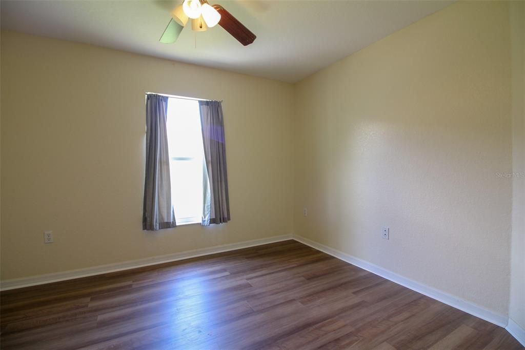 For Rent: $2,450 (4 beds, 3 baths, 2116 Square Feet)