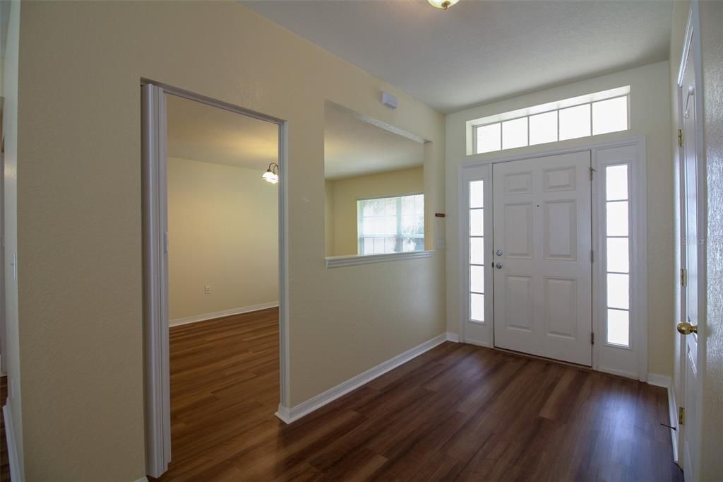 For Rent: $2,450 (4 beds, 3 baths, 2116 Square Feet)