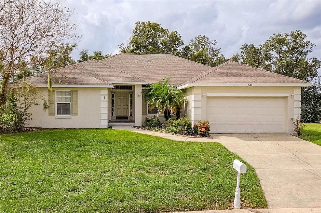For Rent: $2,450 (4 beds, 3 baths, 2116 Square Feet)