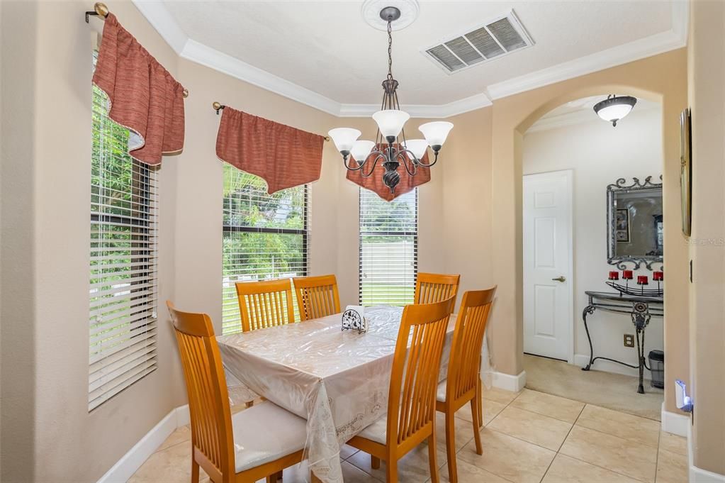For Sale: $500,000 (4 beds, 3 baths, 2668 Square Feet)