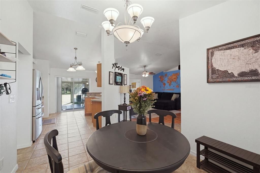 For Sale: $380,000 (3 beds, 2 baths, 1799 Square Feet)