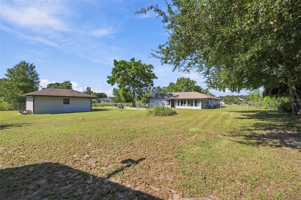 For Sale: $380,000 (3 beds, 2 baths, 1799 Square Feet)