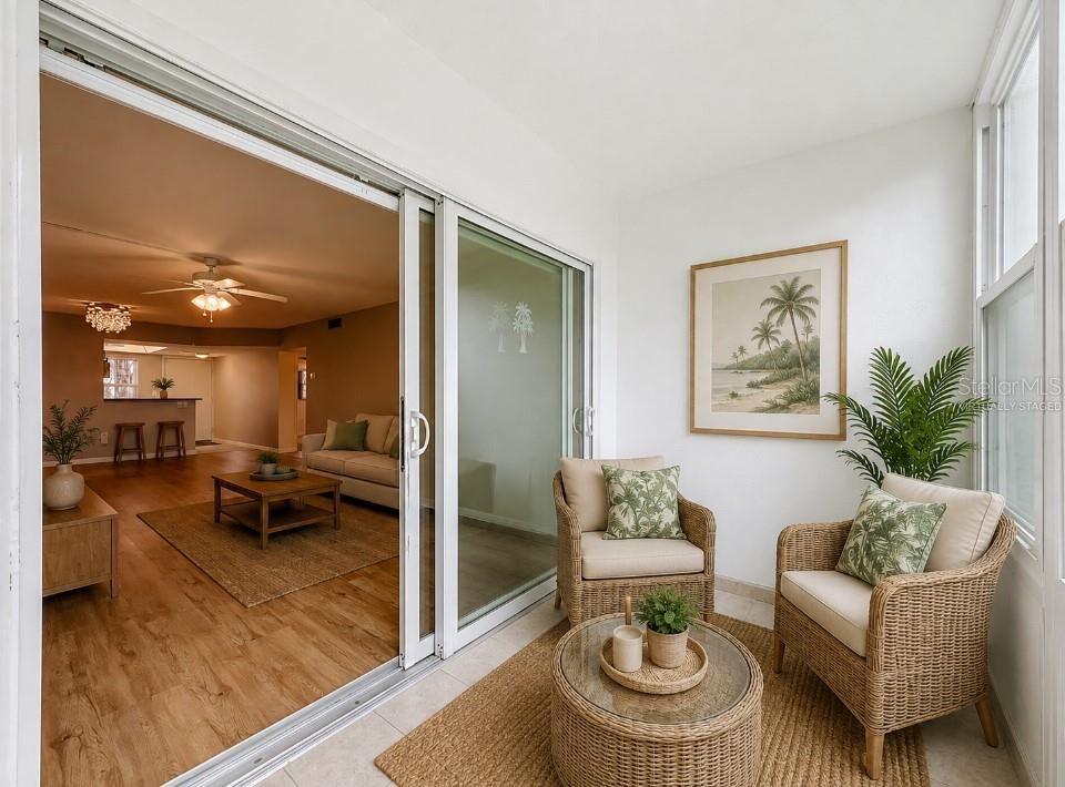 For Sale: $143,000 (2 beds, 1 baths, 1028 Square Feet)