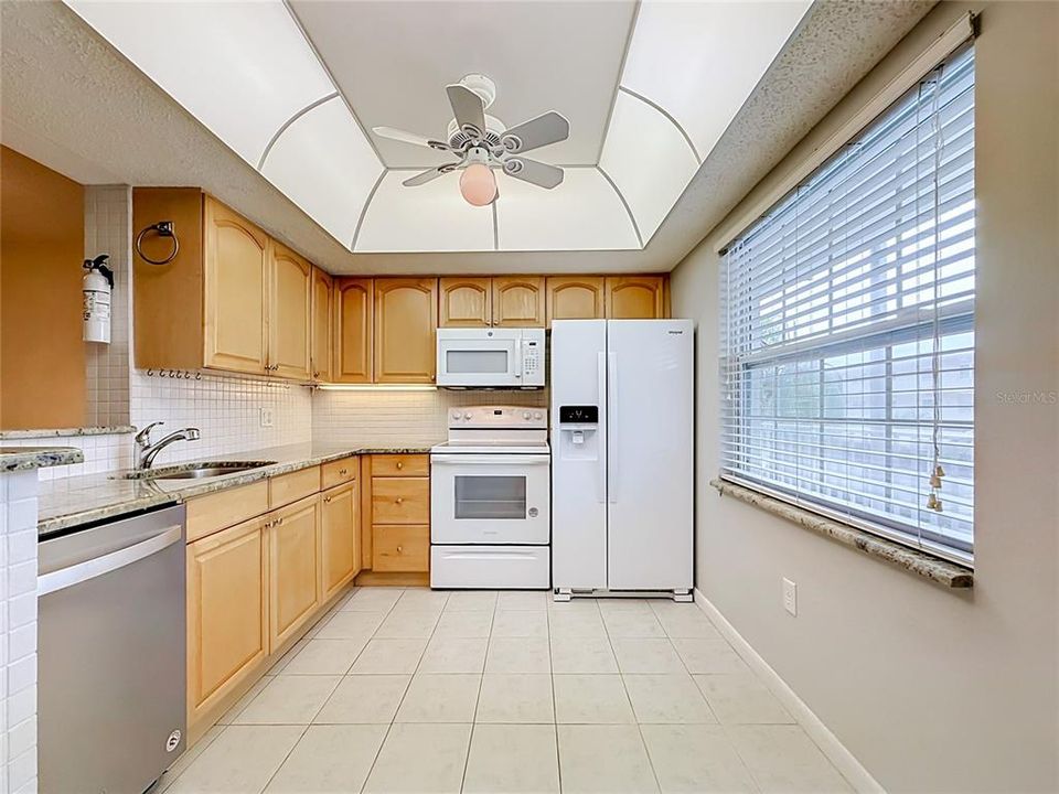 For Sale: $143,000 (2 beds, 1 baths, 1028 Square Feet)