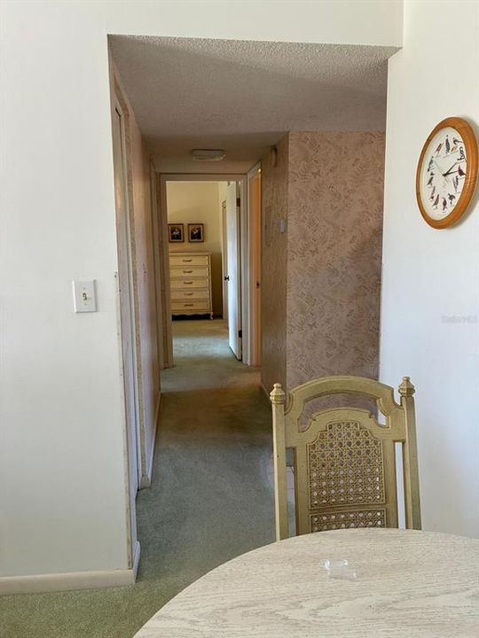 For Sale: $115,000 (2 beds, 2 baths, 1044 Square Feet)