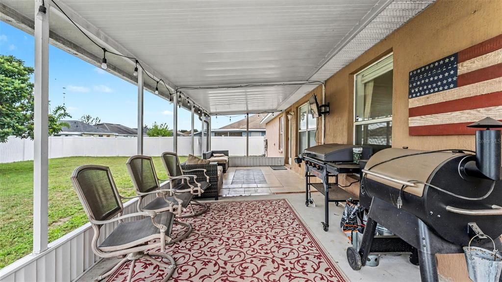 Activo con contrato: $315,000 (3 camas, 2 baños, 1758 Pies cuadrados)