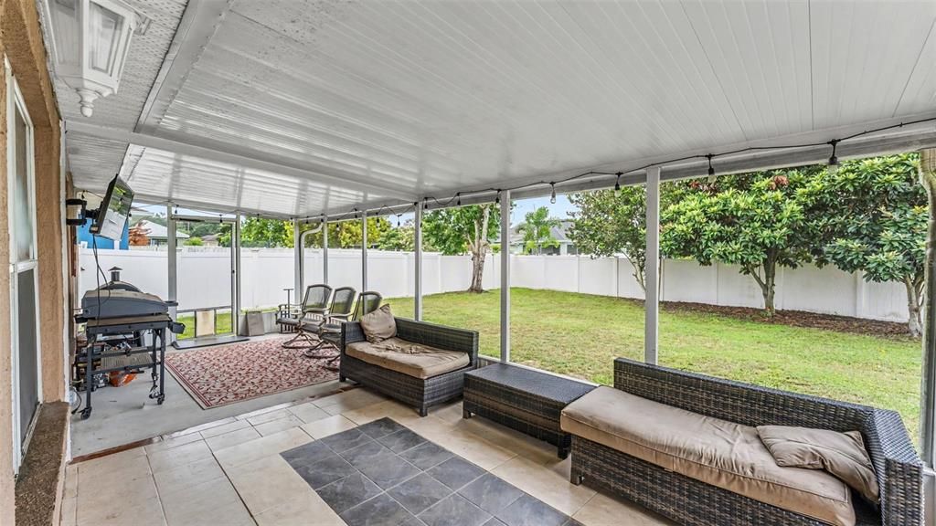 Activo con contrato: $315,000 (3 camas, 2 baños, 1758 Pies cuadrados)