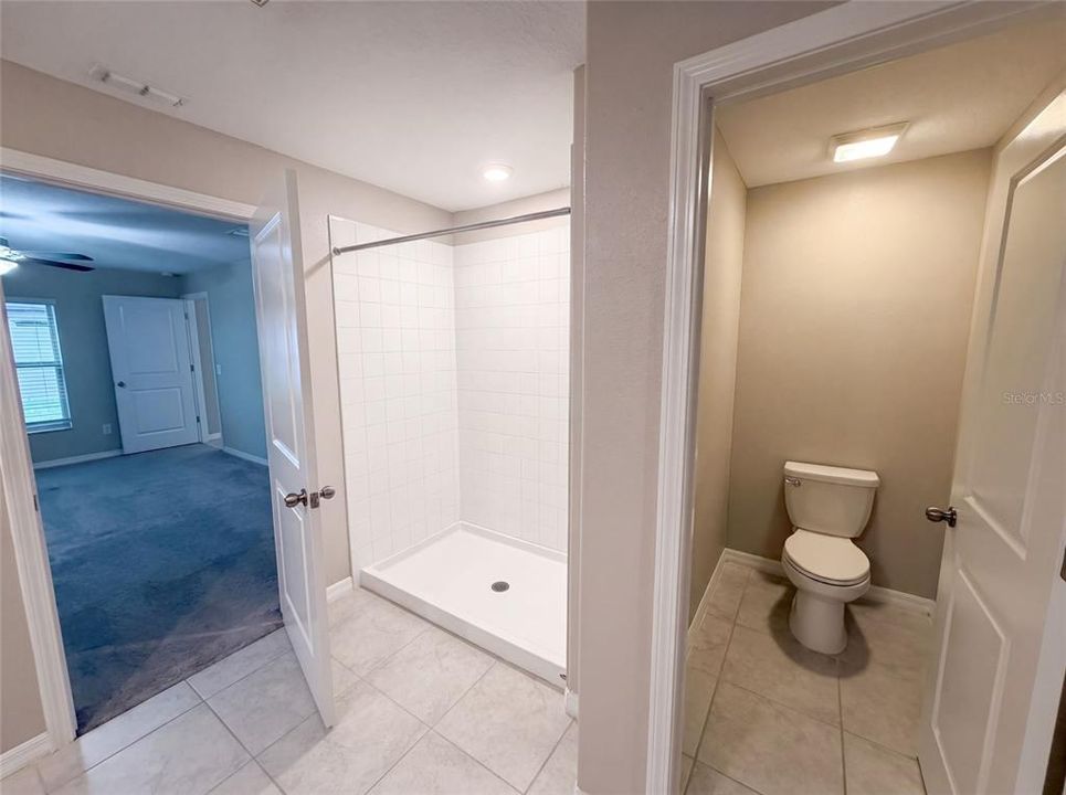 En Venta: $325,000 (4 camas, 2 baños, 1918 Pies cuadrados)