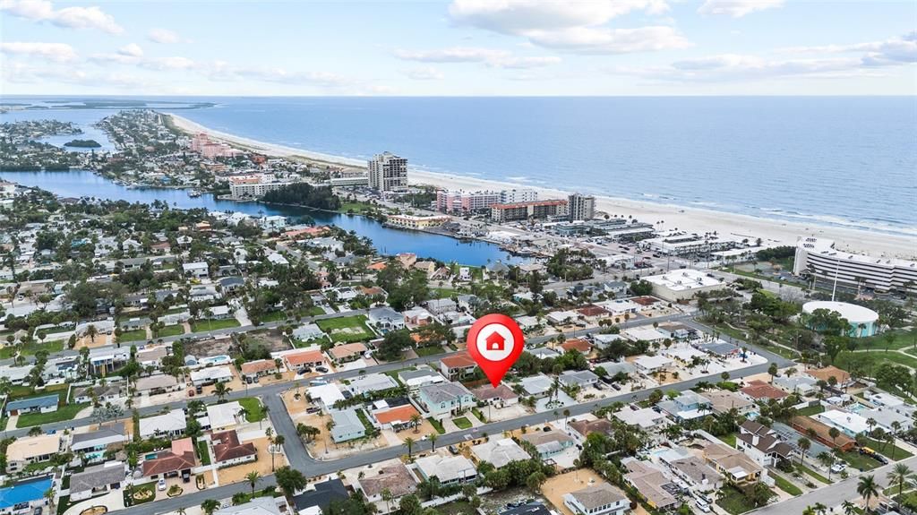 Activo con contrato: $375,000 (3 camas, 2 baños, 1382 Pies cuadrados)