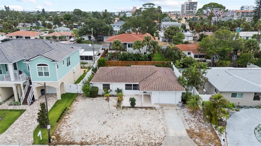 Activo con contrato: $375,000 (3 camas, 2 baños, 1382 Pies cuadrados)