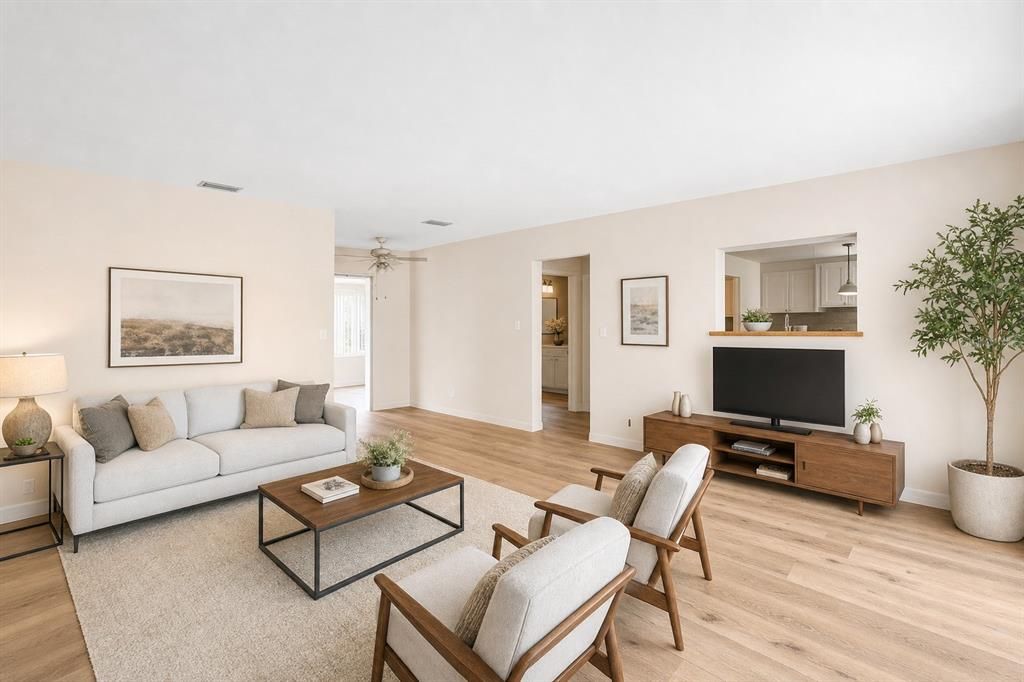 Activo con contrato: $375,000 (3 camas, 2 baños, 1382 Pies cuadrados)