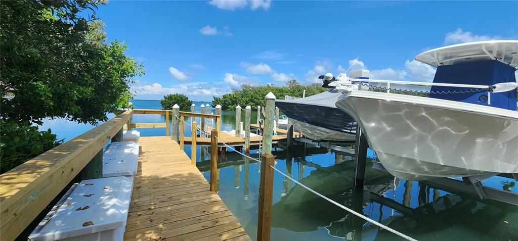 Active With Contract: $217,500 (1 beds, 1 baths, 665 Square Feet)