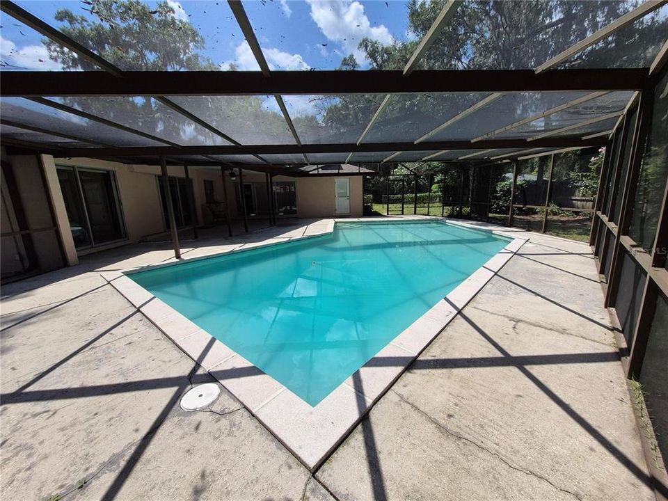 For Sale: $457,900 (4 beds, 3 baths, 2166 Square Feet)