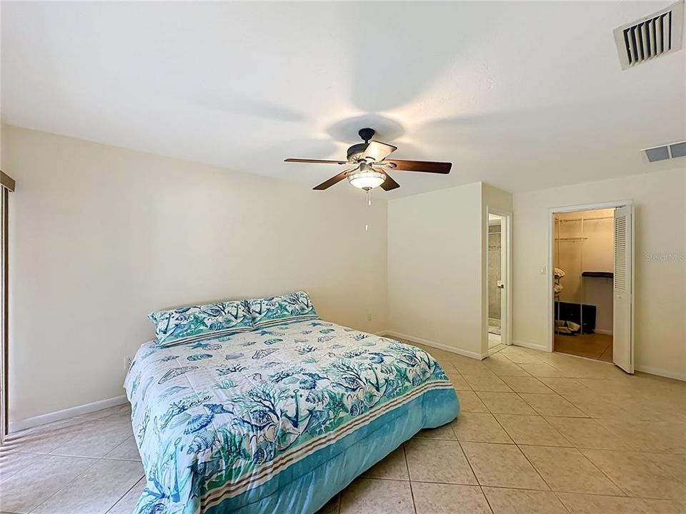 For Sale: $457,900 (4 beds, 3 baths, 2166 Square Feet)