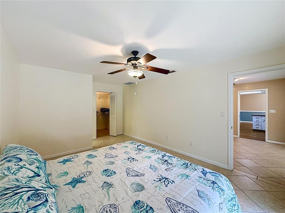 For Sale: $457,900 (4 beds, 3 baths, 2166 Square Feet)