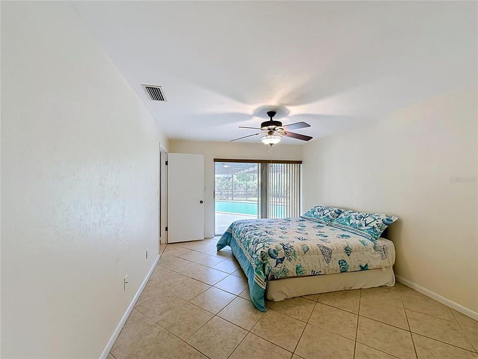 For Sale: $457,900 (4 beds, 3 baths, 2166 Square Feet)