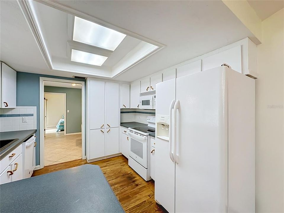For Sale: $457,900 (4 beds, 3 baths, 2166 Square Feet)