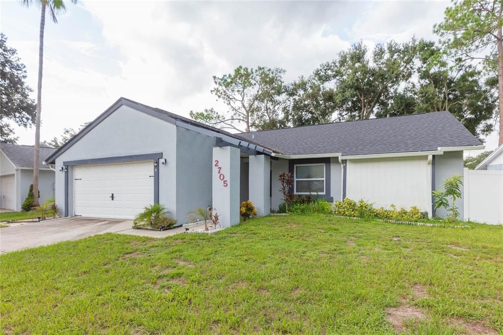For Sale: $449,000 (3 beds, 2 baths, 1464 Square Feet)