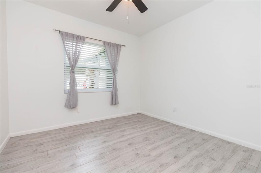 For Sale: $449,000 (3 beds, 2 baths, 1464 Square Feet)