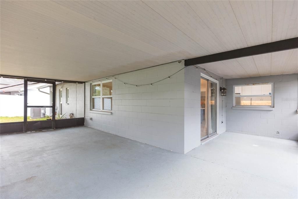 For Sale: $449,000 (3 beds, 2 baths, 1464 Square Feet)