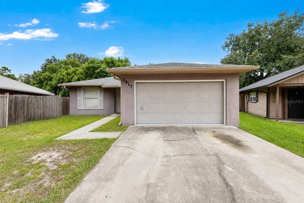 En Venta: $250,000 (4 camas, 2 baños, 1248 Pies cuadrados)