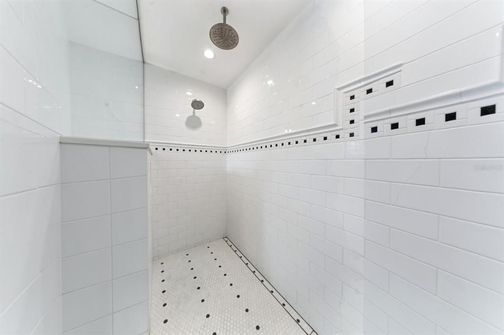 En Venta: $3,000,000 (7 camas, 7 baños, 7223 Pies cuadrados)