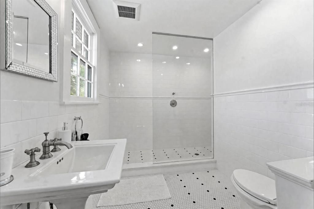 En Venta: $3,000,000 (7 camas, 7 baños, 7223 Pies cuadrados)